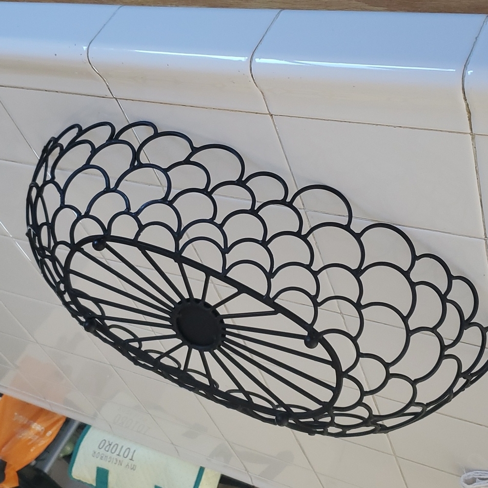 Wire basket - Picture 2 of 2
